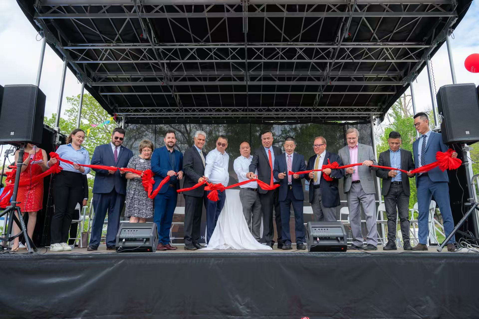 Grand Opening, Ribbon Cutting Ceremony